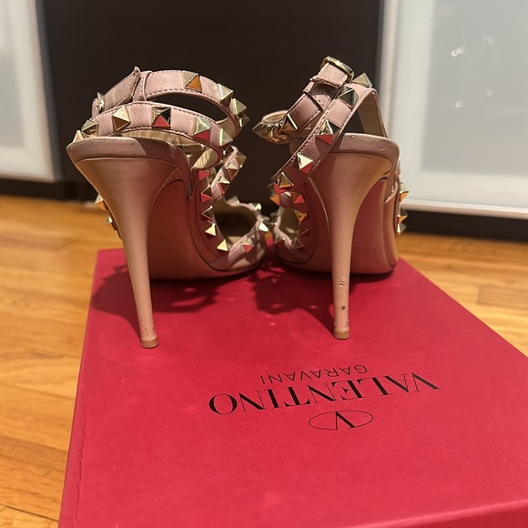 Valentino Rockstuds - Picture 3 of 4